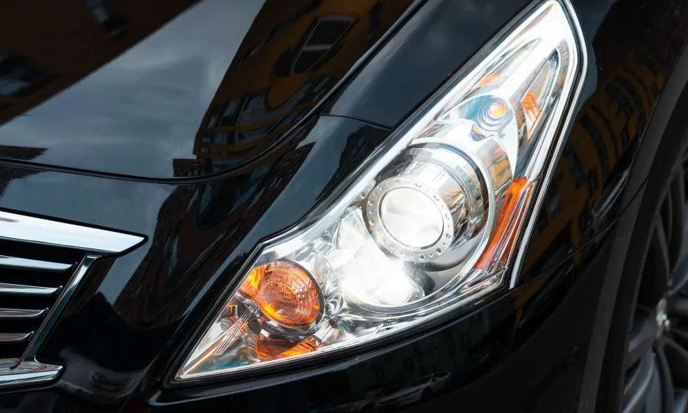 Переваги світлодіодних ламп в автомобілі