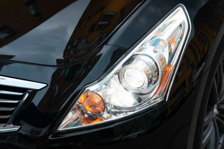 Переваги світлодіодних ламп в автомобілі