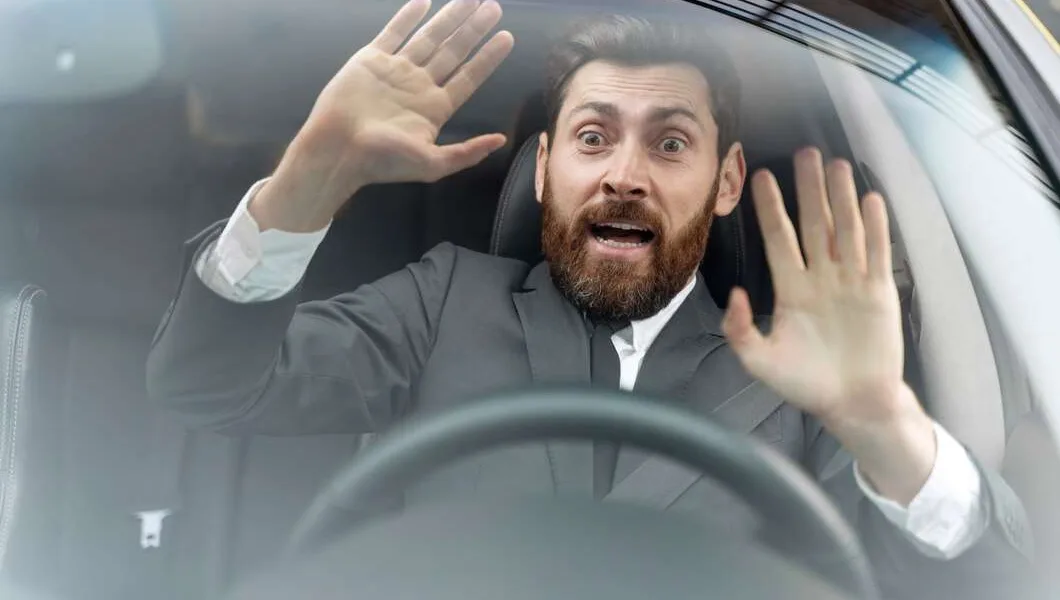 чи потрібен автомобілю водій