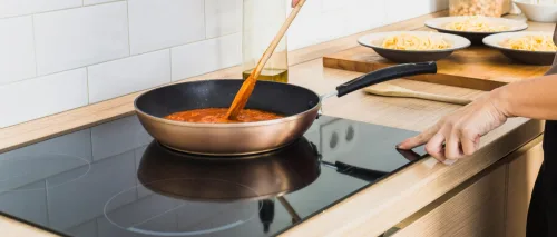 Як працює індукційна плита