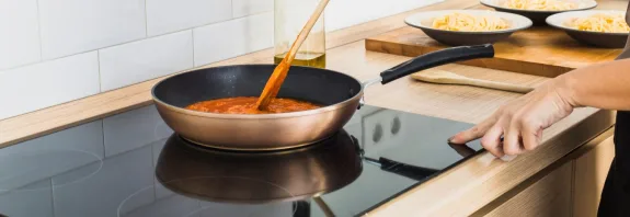 How Does an Induction Cooktop Work? Як працює індукційна плита